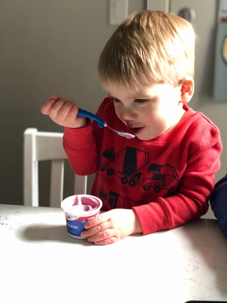 kids eating healthy at home